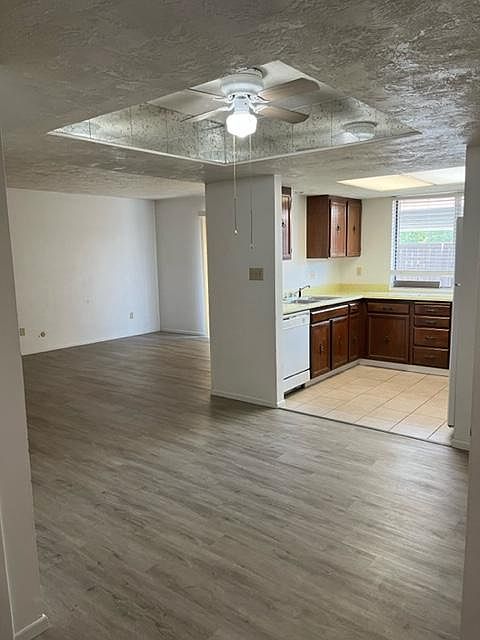 Open dinning room, kitchen, and living room space.