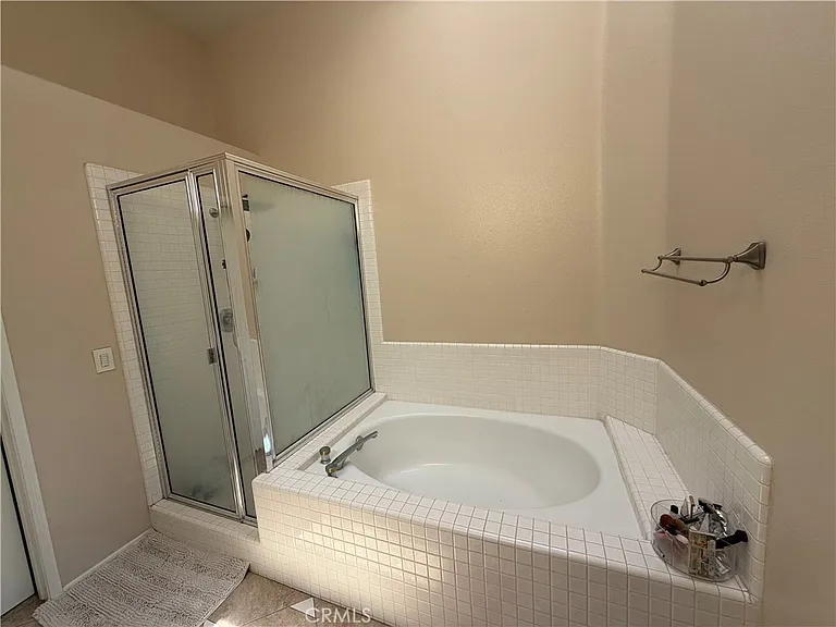 5540 Patricia Way — Photo 18