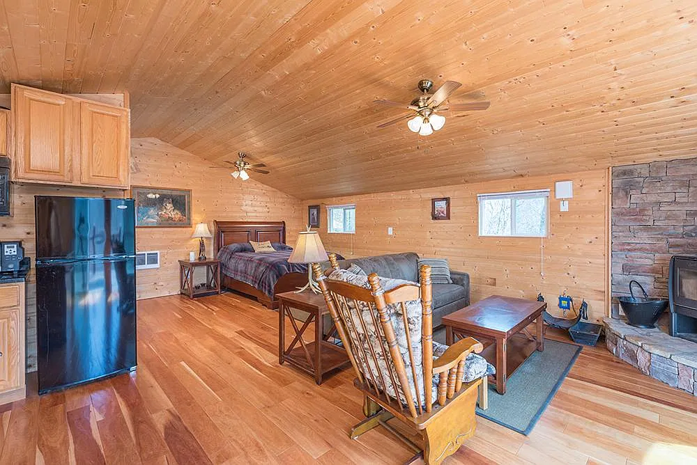 635 Red Bird Dr — Photo 2