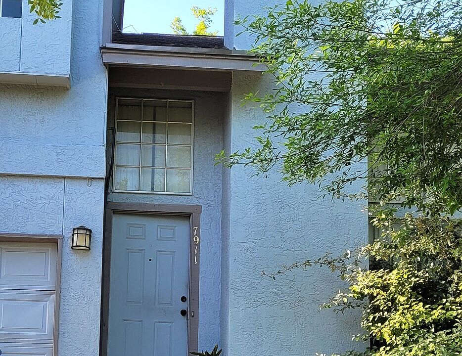 1st image of 7911 Santa Catalina