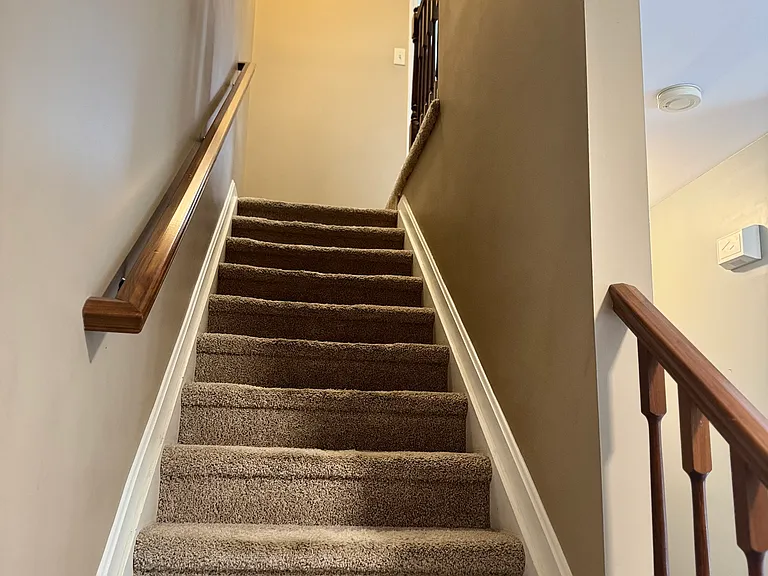 1282 Hunters Ridge Dr — Photo 18