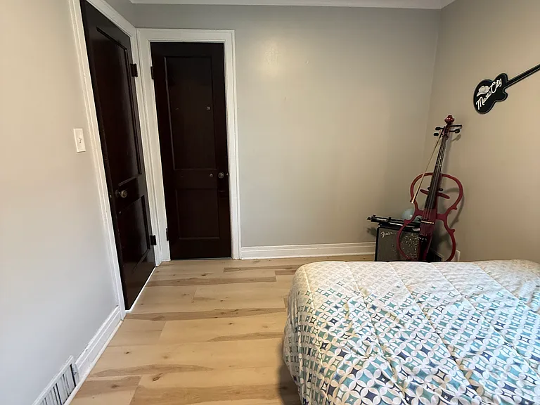 231 Morgan St #4 — Photo 11