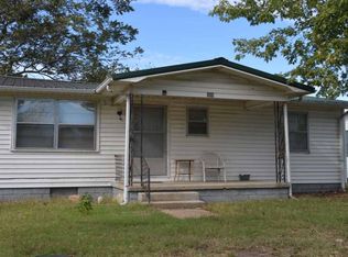 506 N Spiker St, Bernie, MO 63822