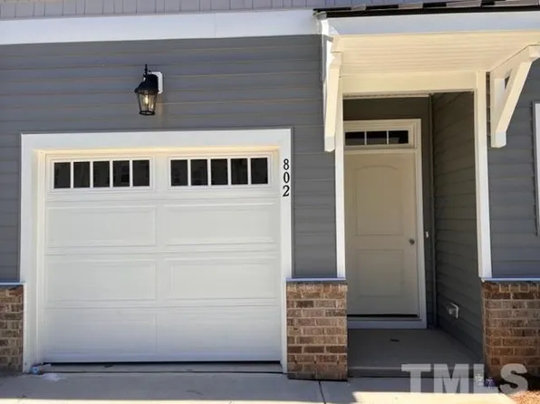 802 Star Ridge Dr, Raleigh, NC 27610