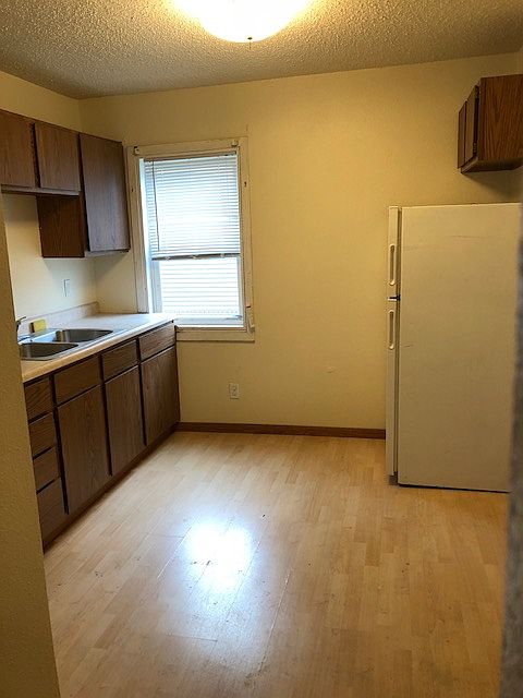 2nd image of 120 University Dr S APT 3