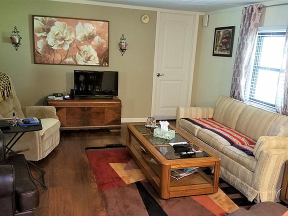 4th image of 23 Outer Park Dr