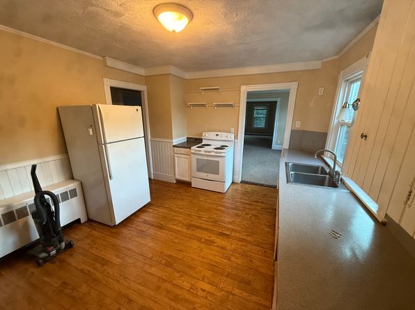 98 State St #2