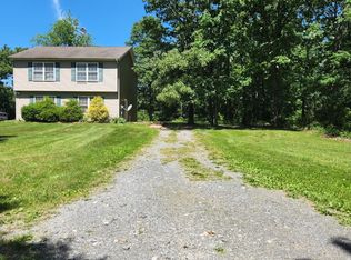 156 Big Timber Dr, Cross Junction, VA 22625