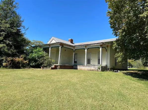 510 E Cherry St, Scottsville, KY 42164