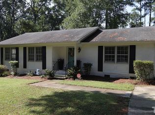 1910 White Plains Rd, Chapel Hill, NC 27517