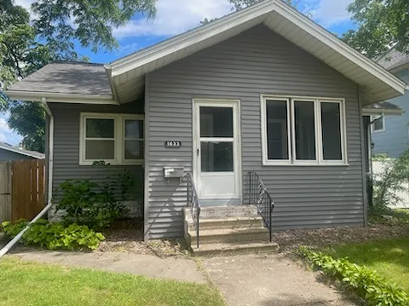 1633 E Ave Ne, Cedar Rapids, IA 52402