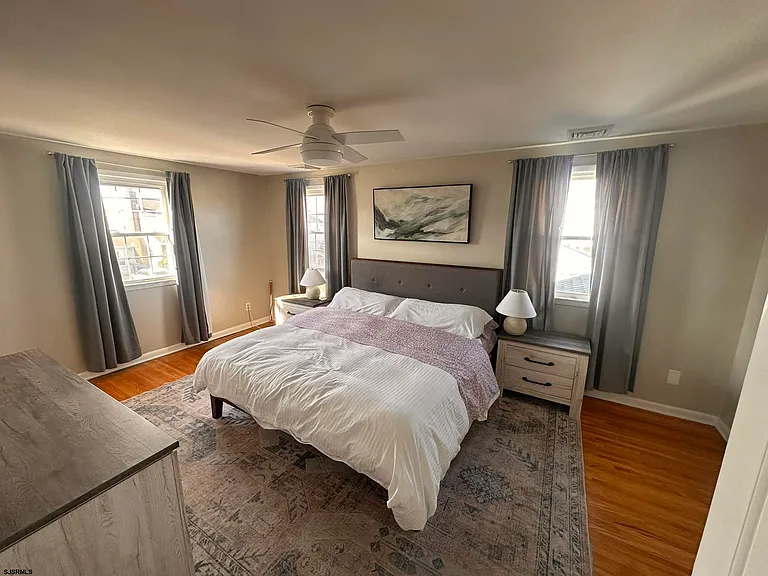 611 N Delavan Ave — Photo 15