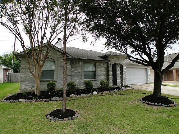 2nd image of 3919 Flatwood Dr