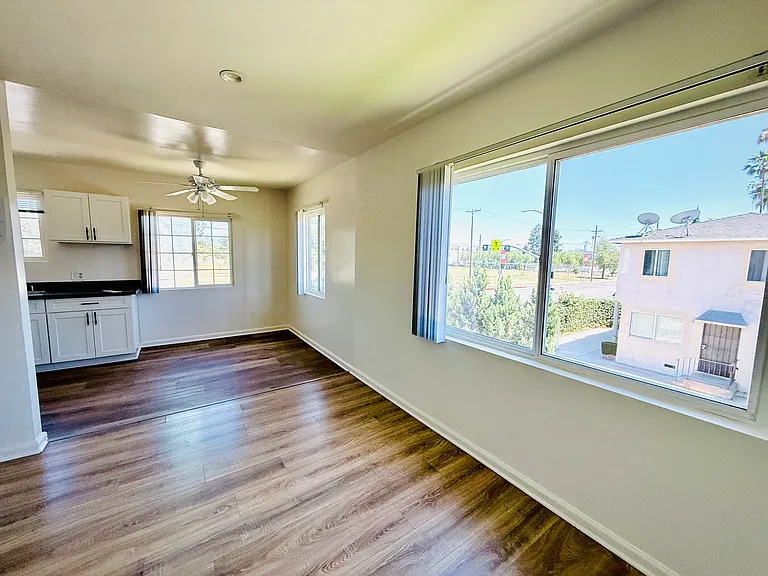 7045 Whitsett Ave #3 — Photo 2