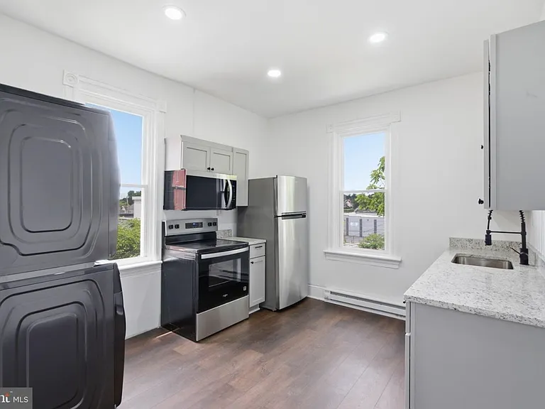 267 S Potomac St #4 — Photo 5