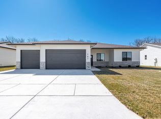 707 E Elmwood St, Valley Center, KS 67147