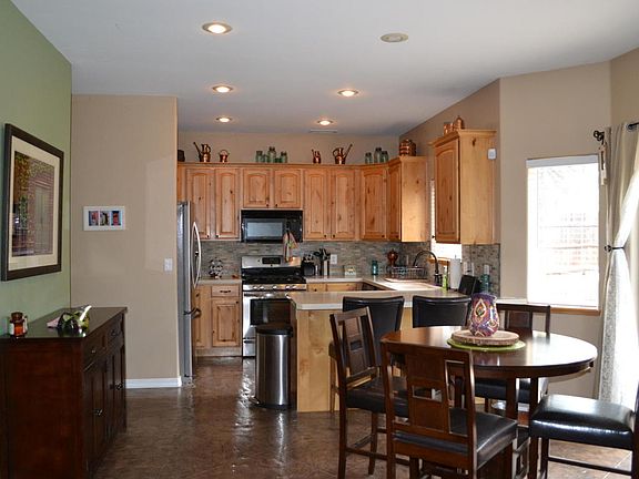 2nd image of 483 E Twelve Oaks Dr