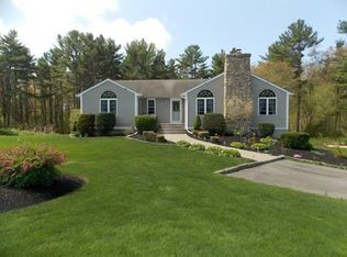 11 Garrison Ln, Acushnet, MA 02743
