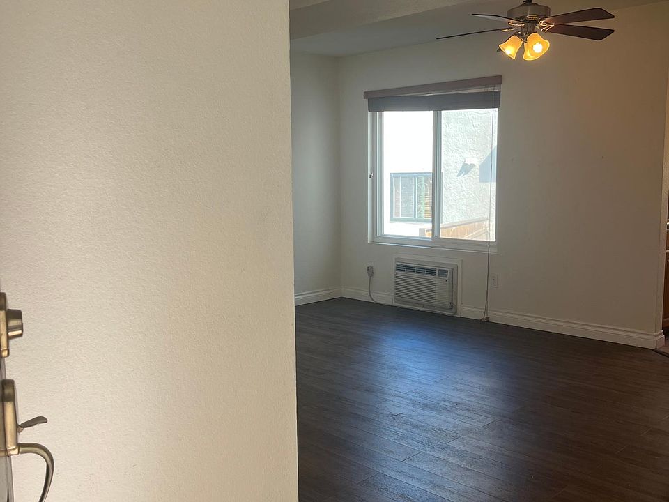 1st image of 4230 52nd St Unit 16
