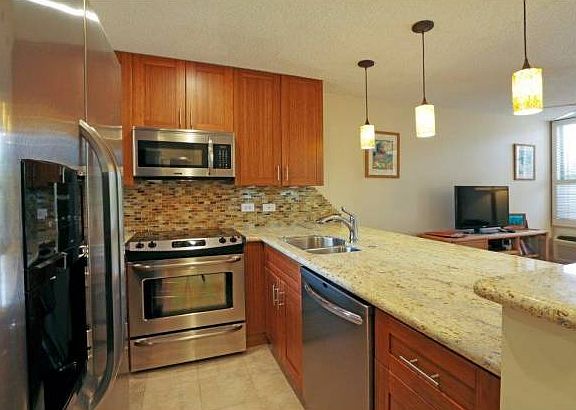 2nd image of 3300 Wailea Alanui Dr APT 8C