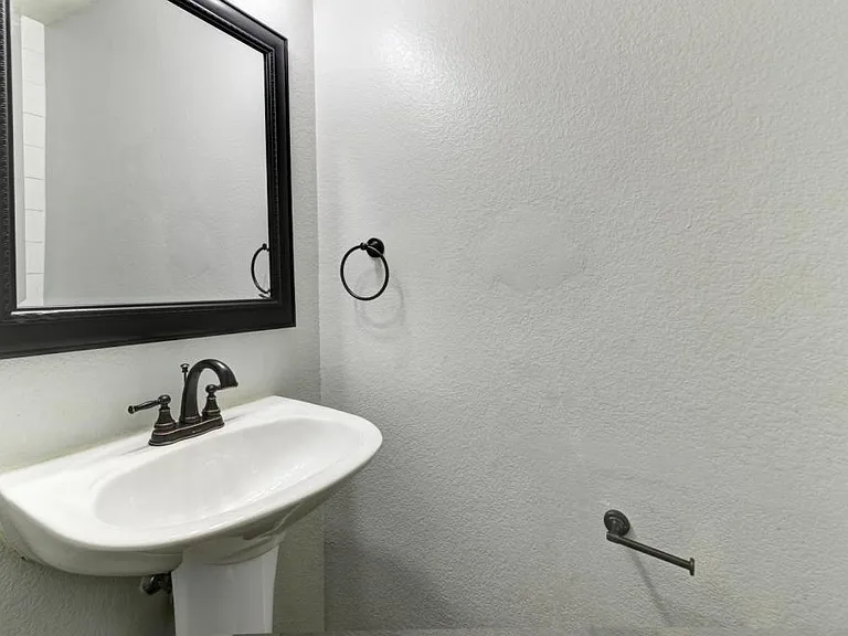 8609 Muir Dr — Photo 6