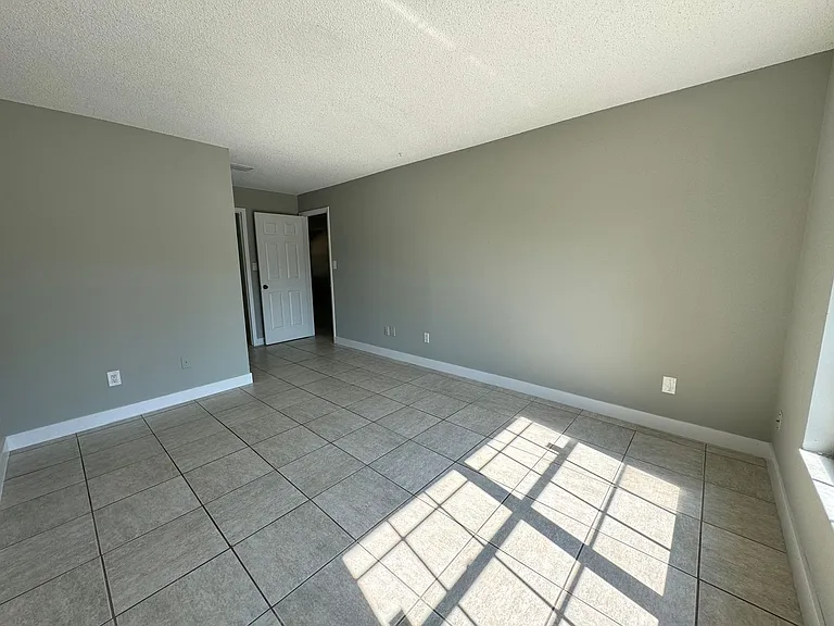 1357 Sophie Blvd — Photo 9