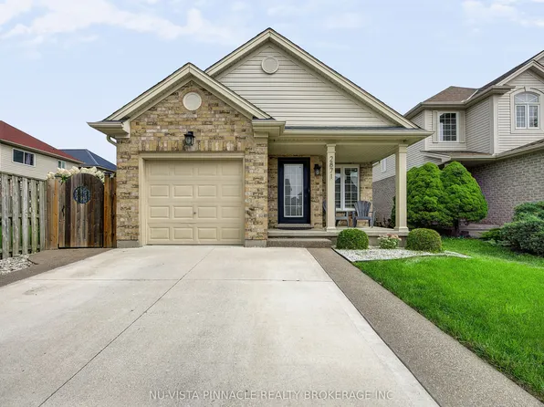 2871 Meadowgate Blvd, London, ON N6M 1L3