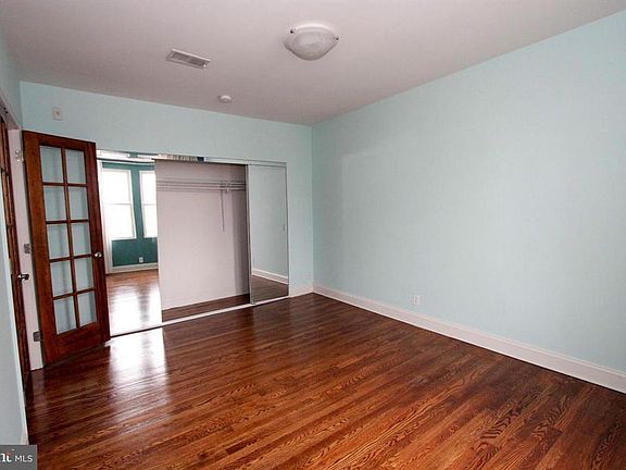 4th image of 400 Evarts St NE APT 403