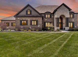 9656 Meadowdale Ln, Pleasant Prairie, WI 53158