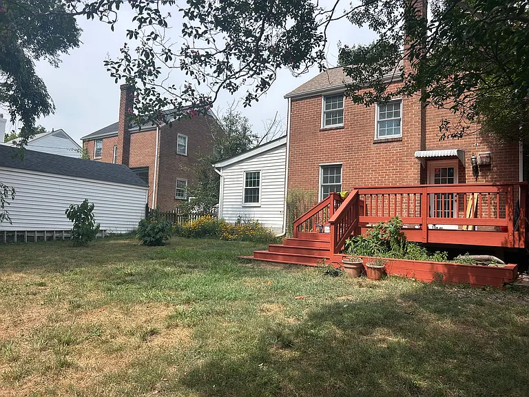 243 N Granada St — Photo 11