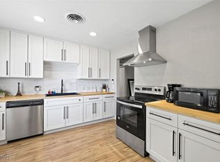 1904 Hart Ave, North Las Vegas, NV 89032