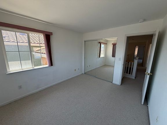 5th image of 17 Miranda Ct