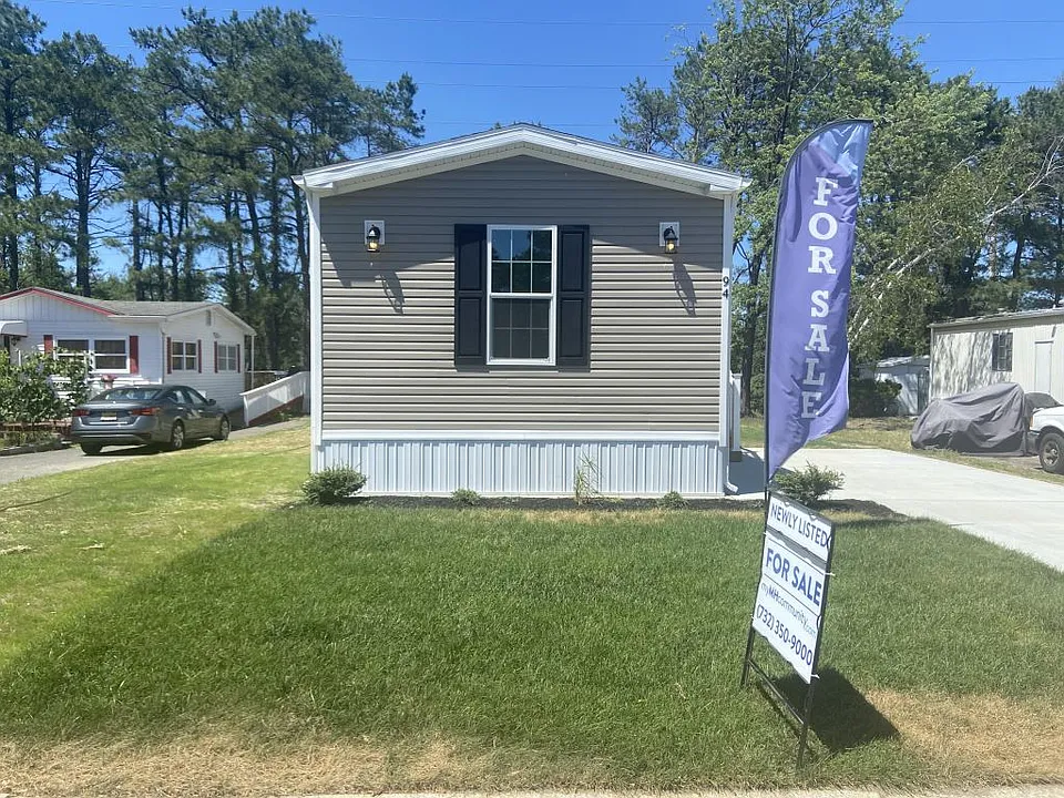 94 Beaver Ave #2094