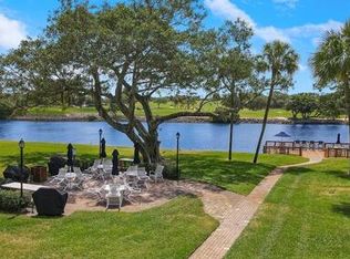 300 Golfview Rd APT 304, North Palm Beach, FL 33408