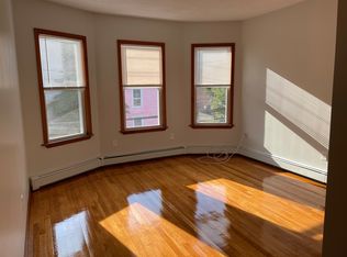 472 Windsor St #2L, Cambridge, MA 02141