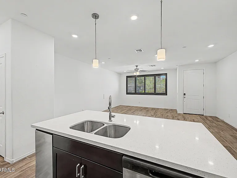 1917 E Hampton Ln #104 — Photo 13