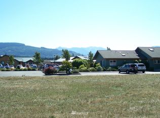 1111 Garry Oak Dr, Sequim, WA 98382