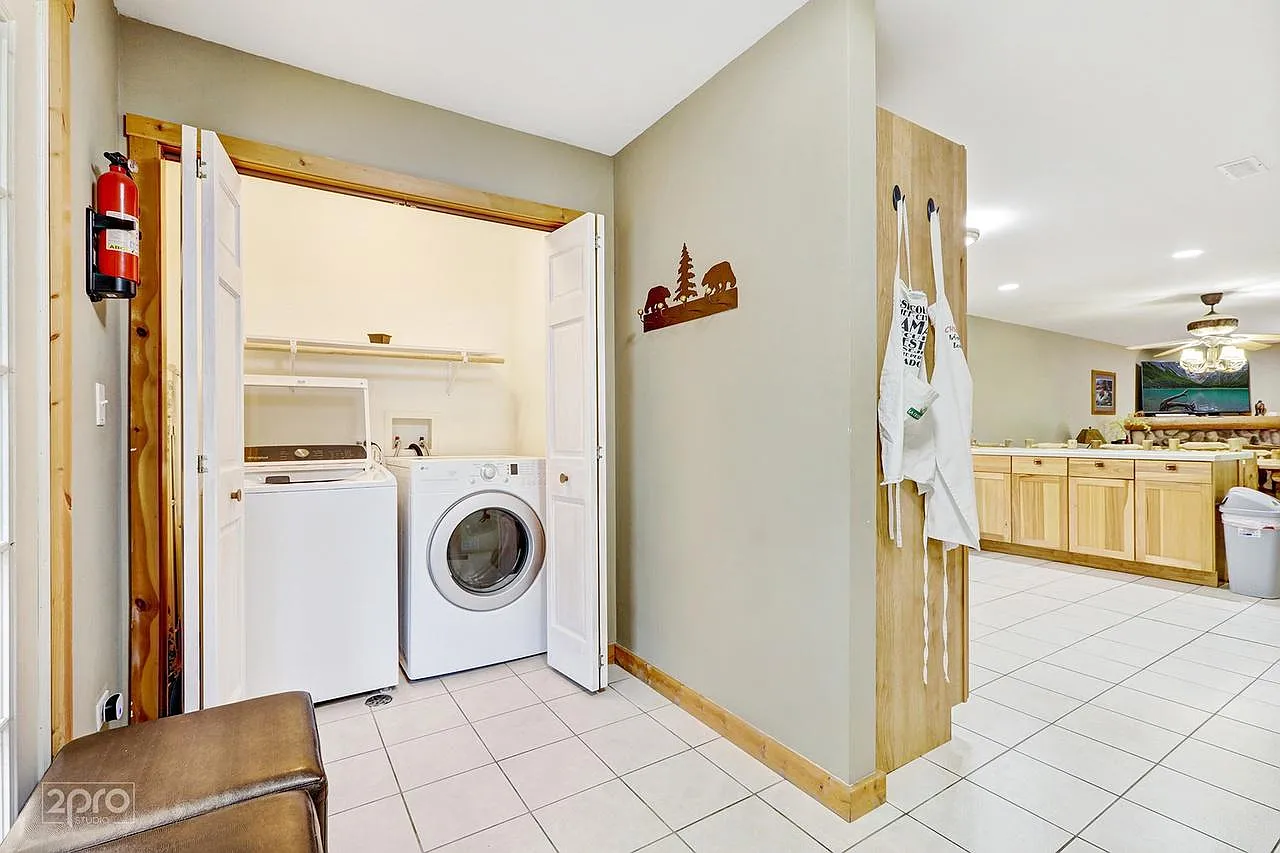 2 bed, 1800 sqft, $2,200 — Photo 4