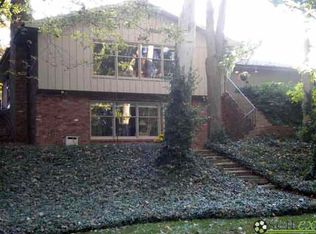 3455 Riverside Dr, Columbus, IN 47203