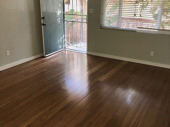 2nd image of 4068 Florida St