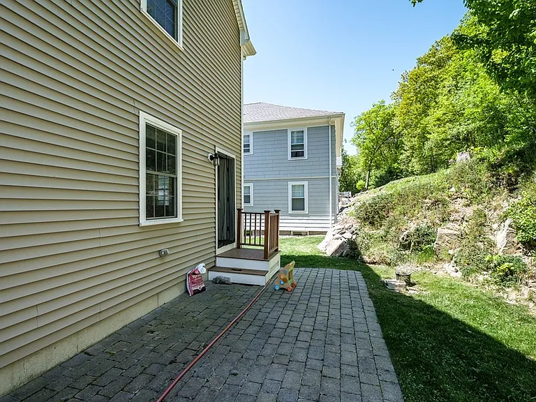 89 Overland Rd #2 — Photo 22