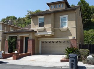 2451 Amelia Ct, Signal Hill, CA 90755