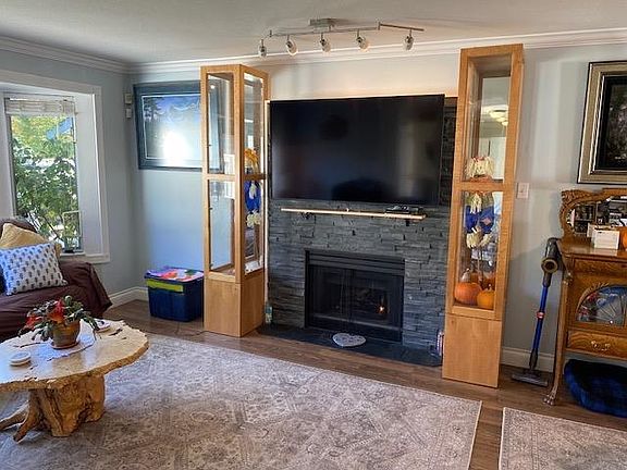 3rd image of 3273 264a St