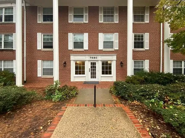 7680 Tremayne Pl APT 307, Mc Lean, VA 22102