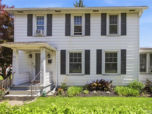 319 S Jackson St, Batavia, NY 14020