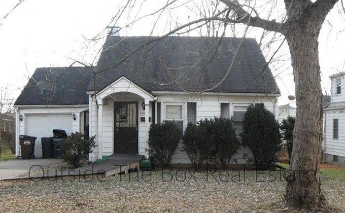 1st image of 3728 W Hillcrest Ave