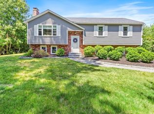 3 Thomas Dr, Franklin, MA 02038