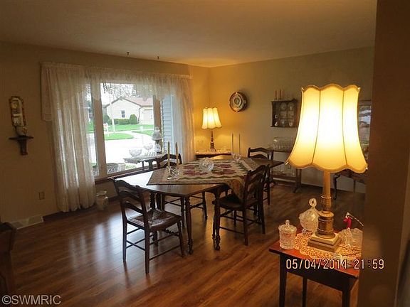 2nd image of 4058 Lucaya Ct SW