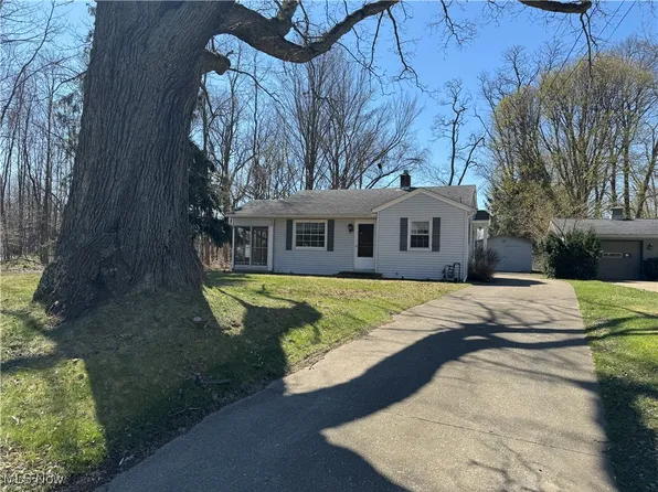 201 W Main Rd, Conneaut, OH 44030