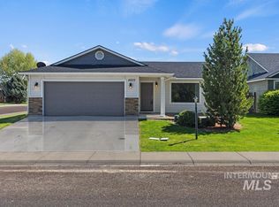 4822 Charmae St, Caldwell, ID 83607